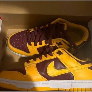 Burgundy and yellow dunks size 7